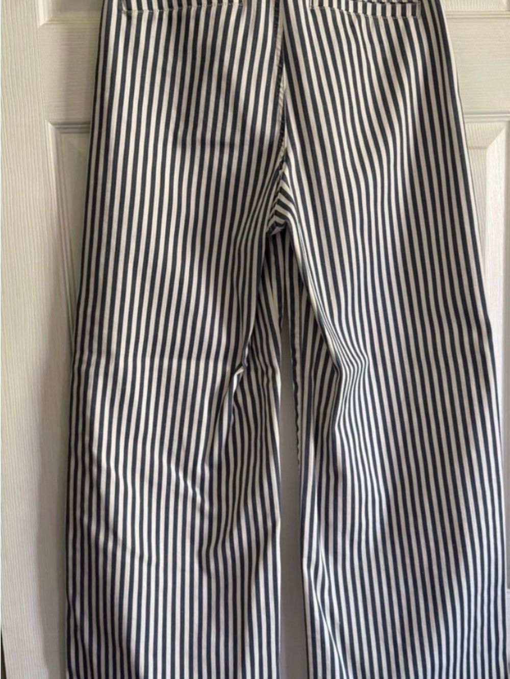 Frame Denim Blue and White Vertical-Stripe Wide-Leg Pants - Picture 6 of 8